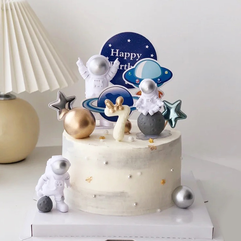 Resin Art Alphabet - رائد الفضاء كعكة توبر للمساحة الخارجية